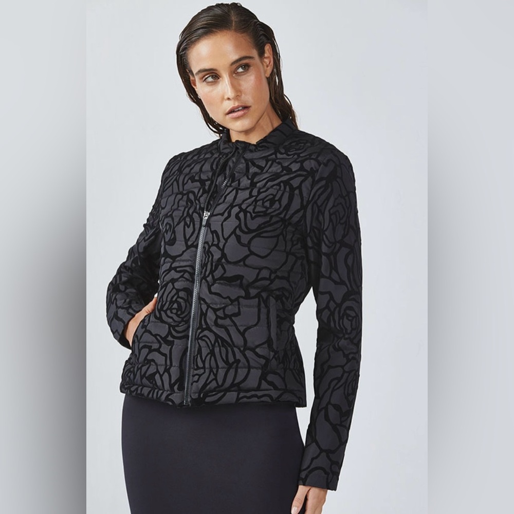 Fabletics Floral Quilted Puffer Jacket Womens Flock Fitted Athleisure Black